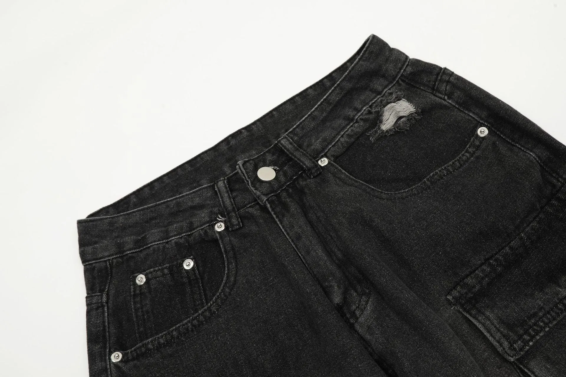 Distressed Cargo Jeans with Pockets