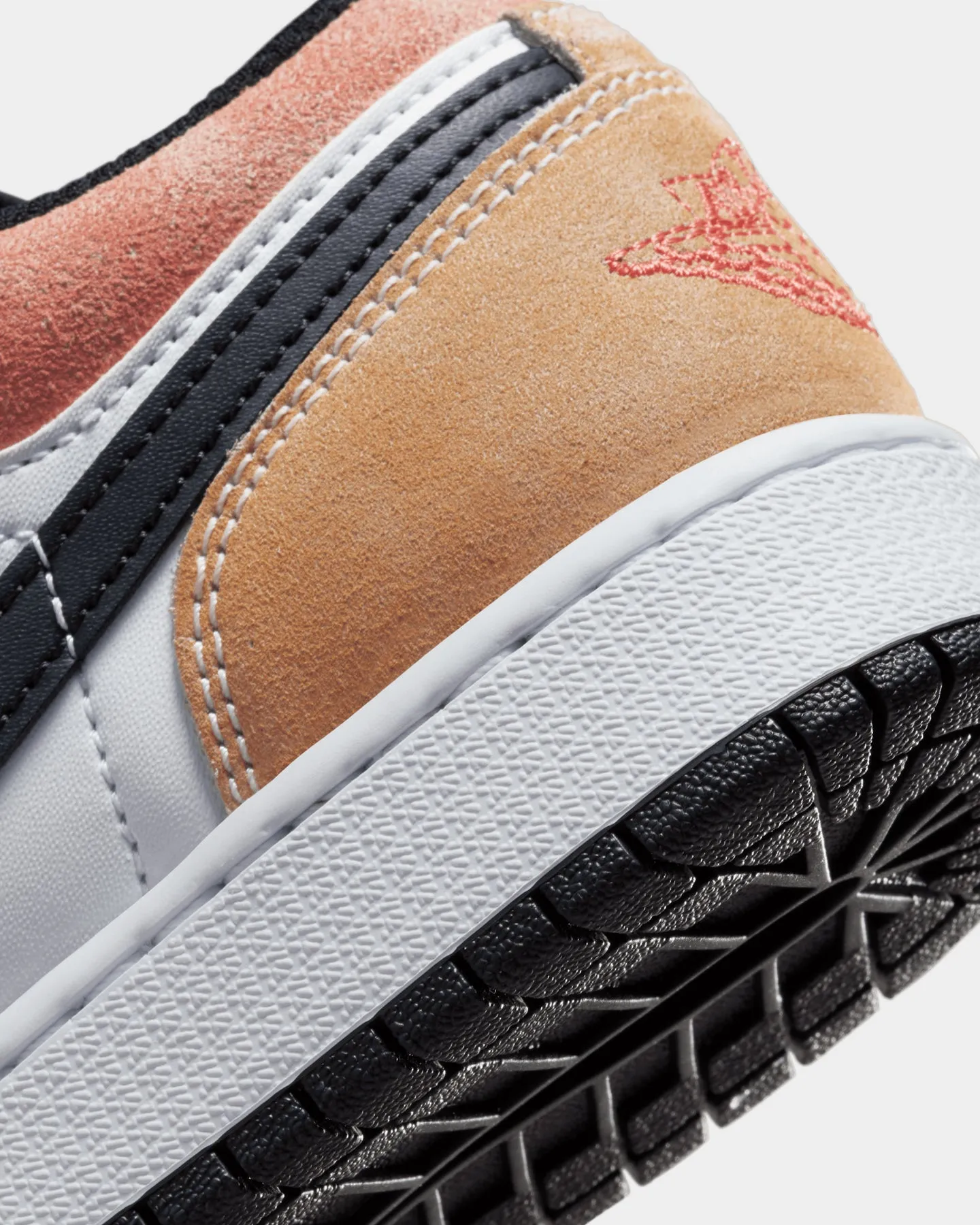 Jordan Kids' Air Jordan 1 Low SE (GS) Black/Sundial-Magic Ember