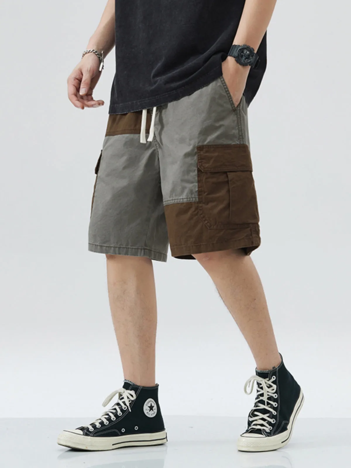 Two Tone Cargo Shorts Style